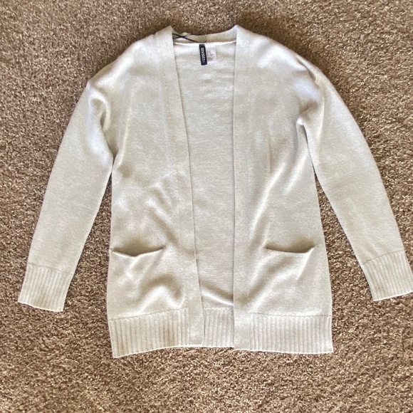 XS Divided H&M Gray Cardigan - Picture 1 of 2